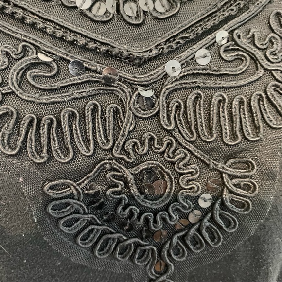 Embroidery & sequins Unique Black Tunic Size Medium - Picture 6 of 14